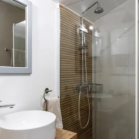 Villa Charming Seaside House