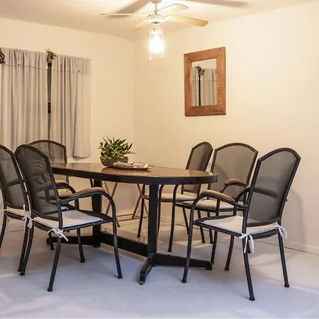 Charming Seaside House *