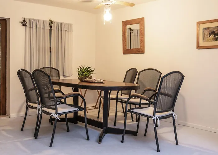 Charming Seaside House *