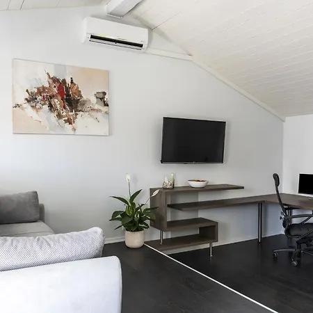 Villa Charming Seaside House With Office *