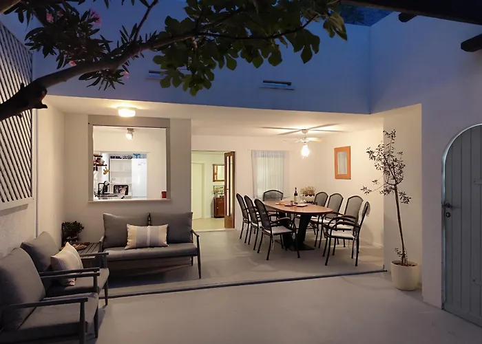 Charming Seaside House Villa *