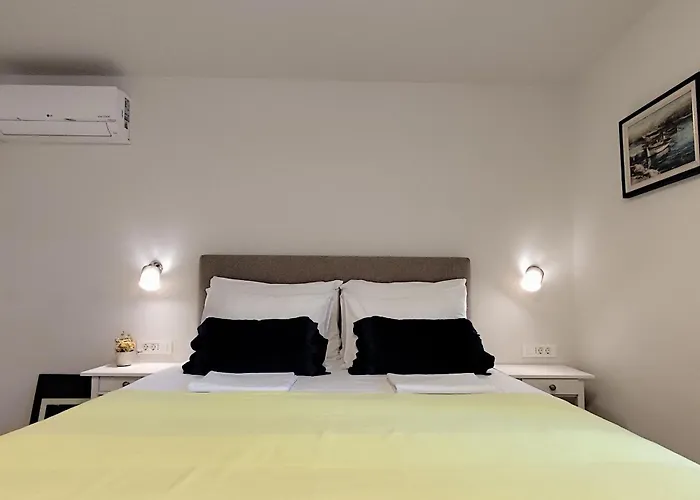 Charming Seaside House וילה פג